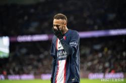 开云体育在线-巴西队主教练因红牌离场被罚款