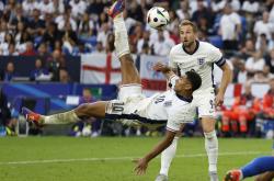 开云体育app-斯托克城前锋一鼓作气，客场扳平取得进球的简单介绍