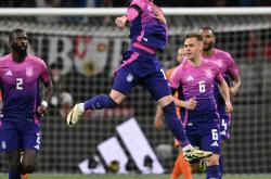 开云官网-欧洲足球比赛的精彩瞬间令人惊叹