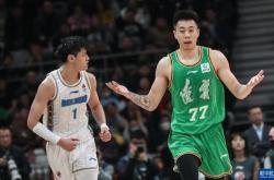 开云体育入口-经过激烈对抗，球队成功摘得胜利之果