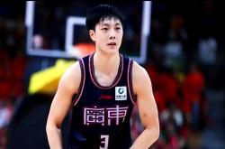 开云体育登录-包含郑州浩瀚实现三连胜，球队凭借强大气势称霸积分榜的词条