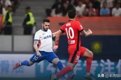 开云官网-包含山东队遭遇不利，球员状态起伏不定，调整备战的词条