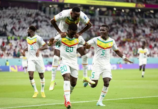 伊朗劲旅豪取胜利，晋级希望一线延续