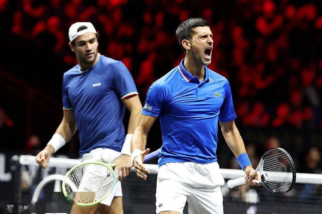 温网逆转拉沃尔杯,德约科维奇惊艳四座 温网逆转拉沃尔杯,德约科维奇惊艳四座