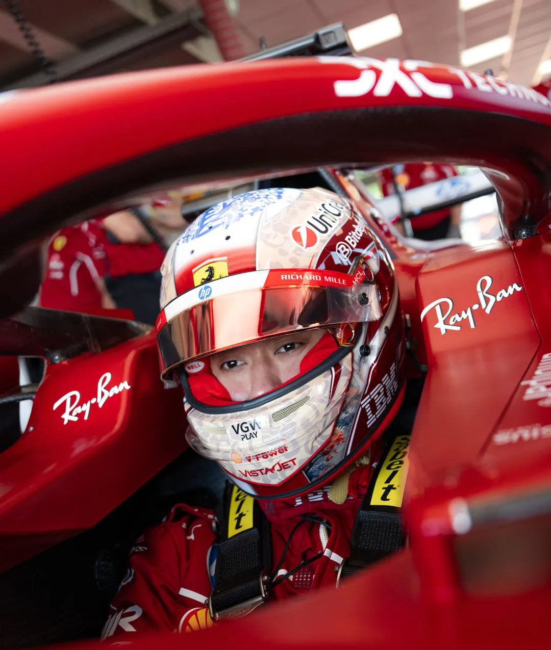 索伯车队翻盘红牛车队,勒克莱尔统治全场 索伯车队翻盘红牛车队,勒克莱尔统治全场